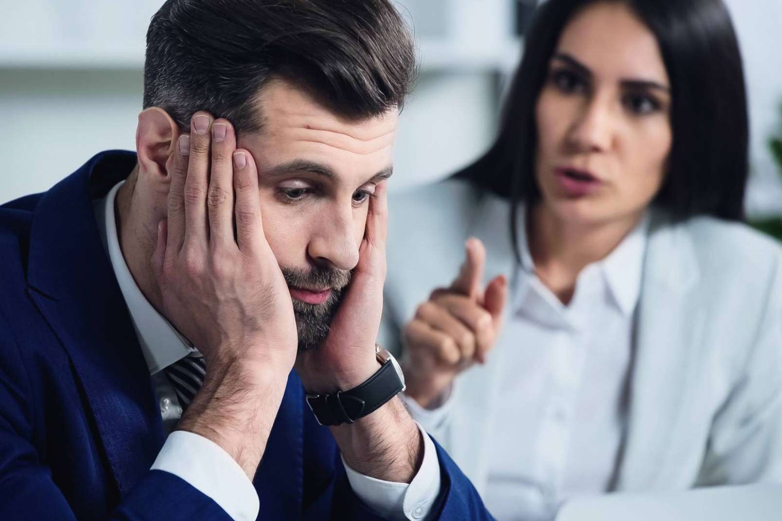 Soluciones Legales para Conflictos Societarios y Separación de Socios