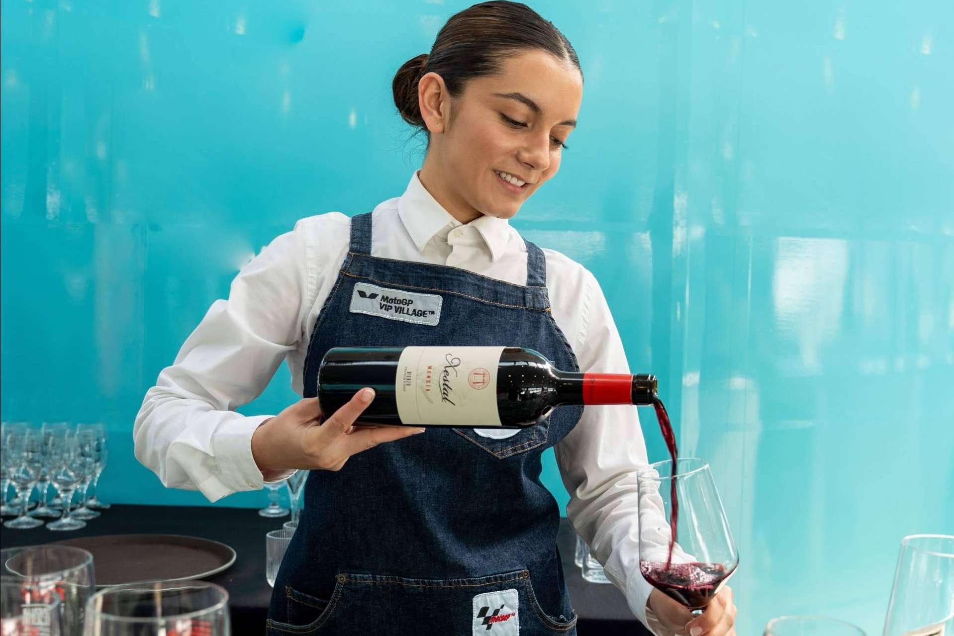 Gancedo acompaña la alta cocina de chefs con Estrella Michelin en MotoGP VIP Village™