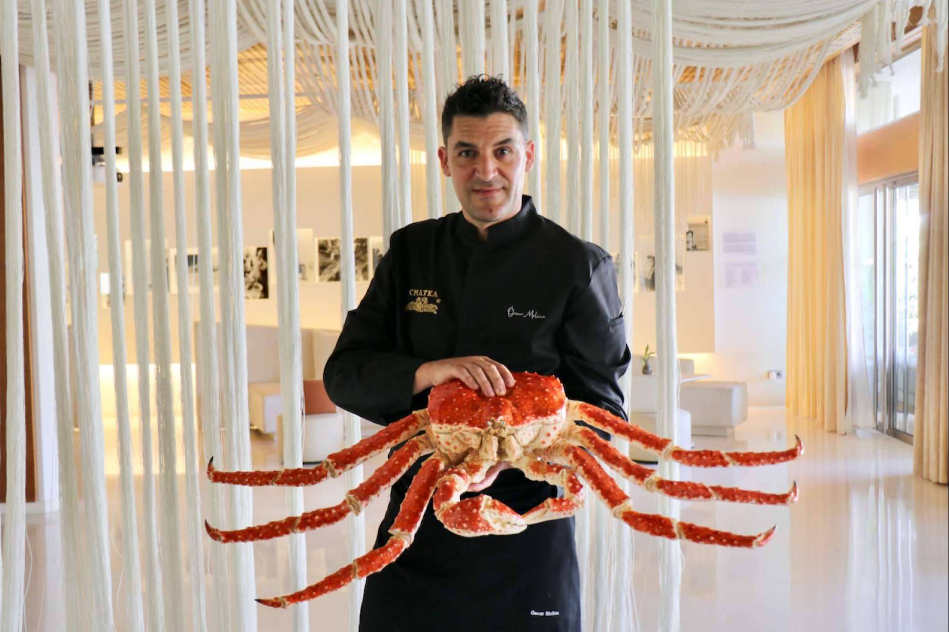 El chef Óscar Molina muestra la alta cocina con CHATKA Cangrejo Real