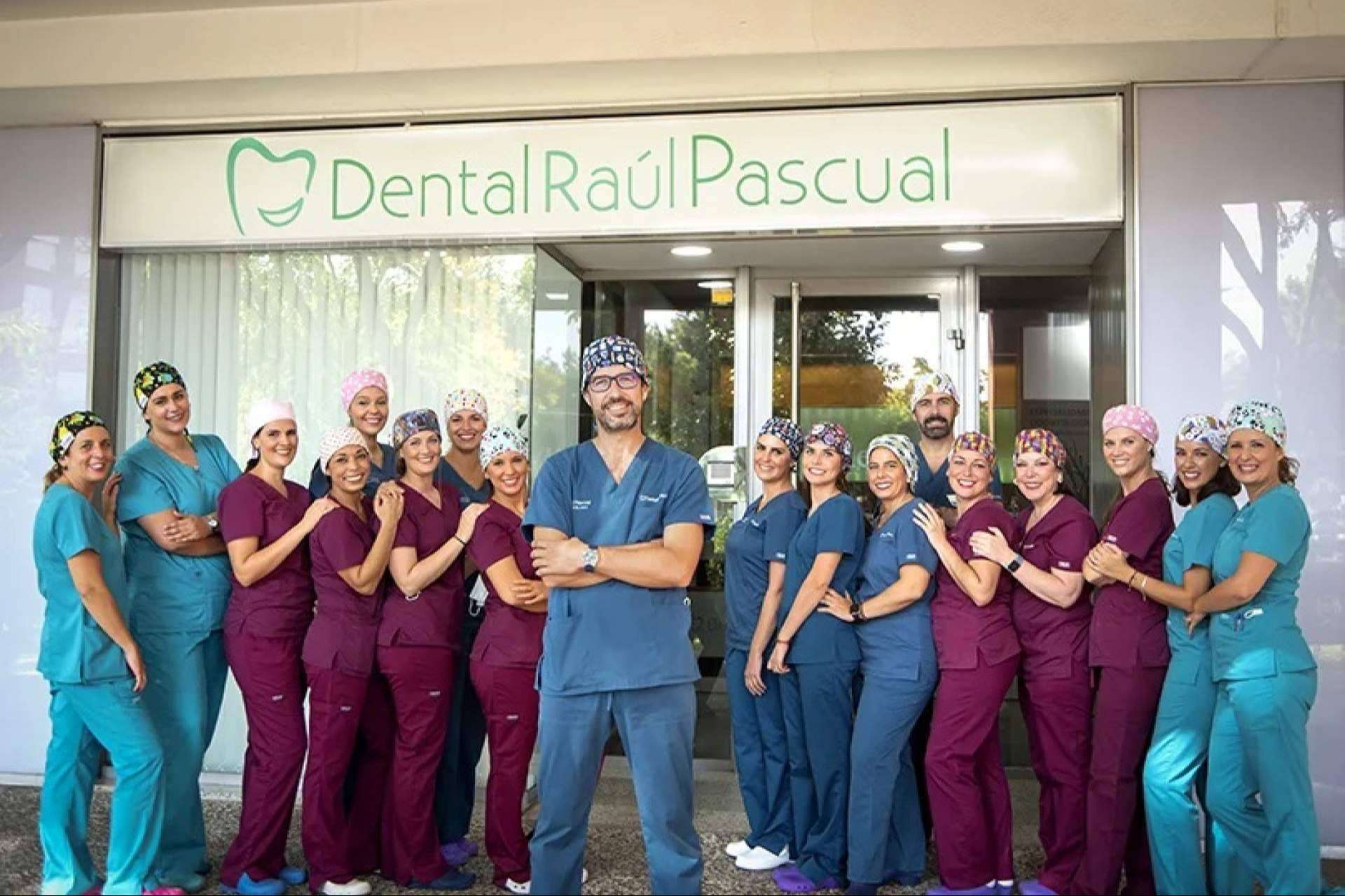 Atención odontológica avanzada en Sevilla en el centro Dental Raúl Pascual