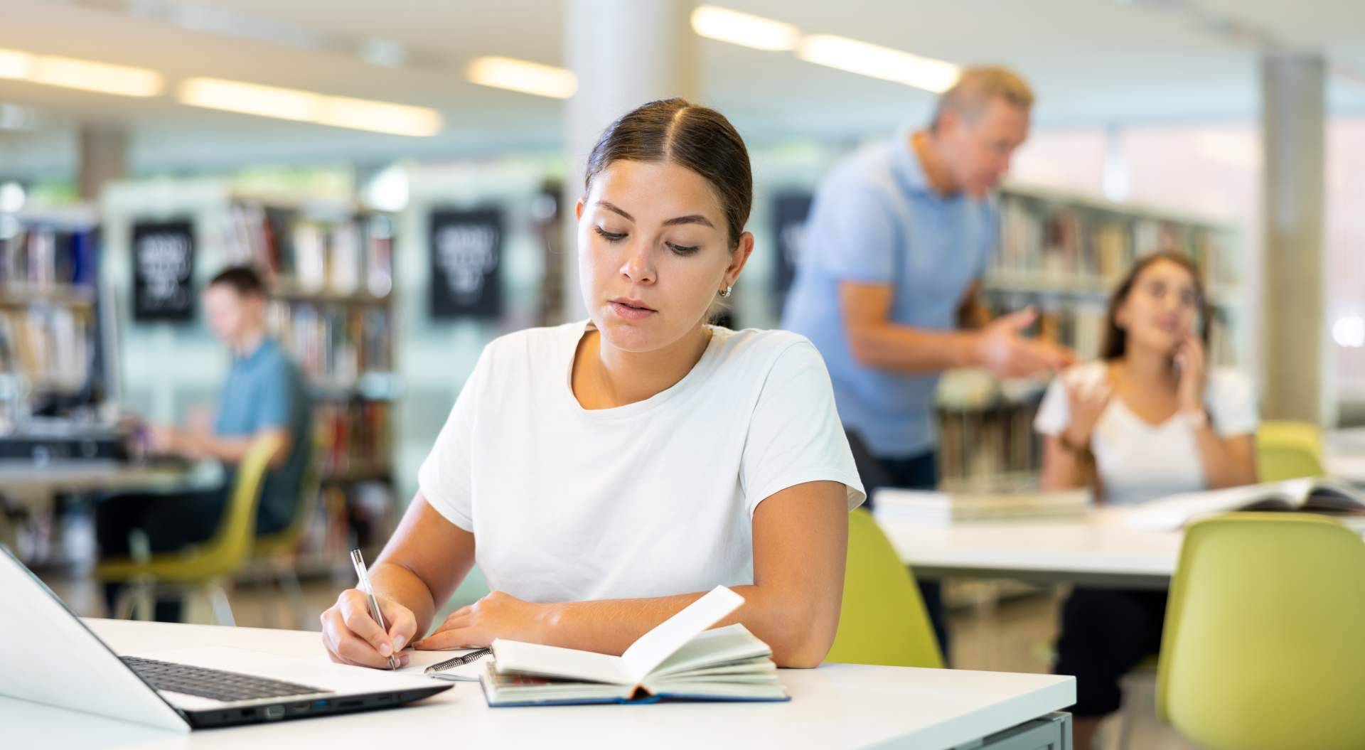Winter School es una academia de inglés en Baix Guinardó que ofrece formación desde 1986