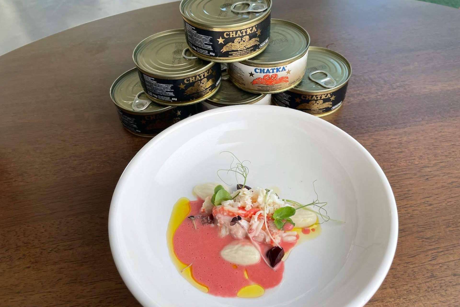 El chef José Antonio Sánchez elaboró el primer menú con el deseado CHATKA Cangrejo Real
