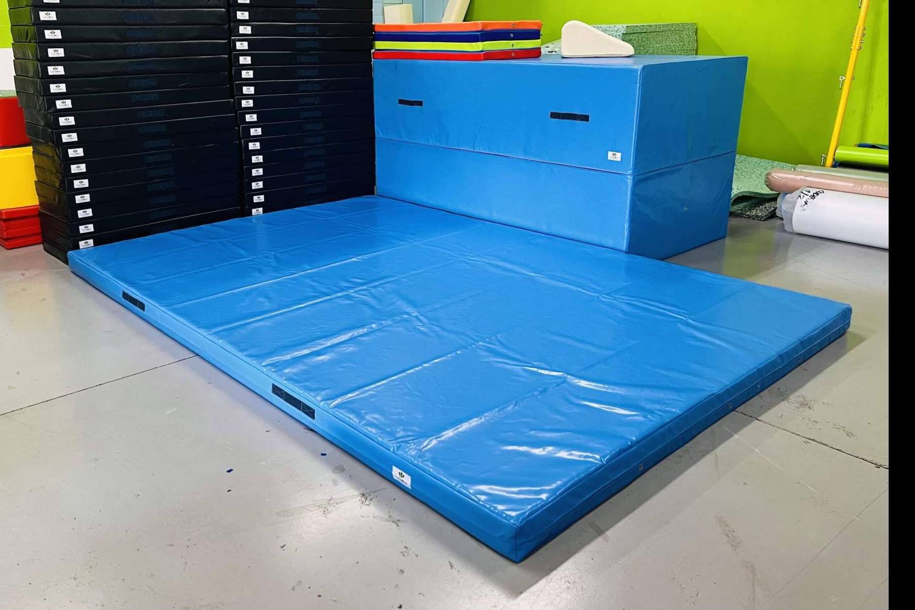 Importancia del equipamiento adecuado en instalaciones deportivas de la mano de LUDIFOAM