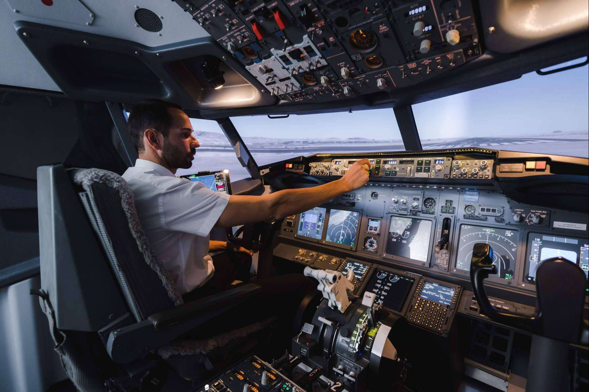 La expansión del sector aeronáutico canario ofrece excelentes oportunidades para pilotos y técnicos de mantenimiento