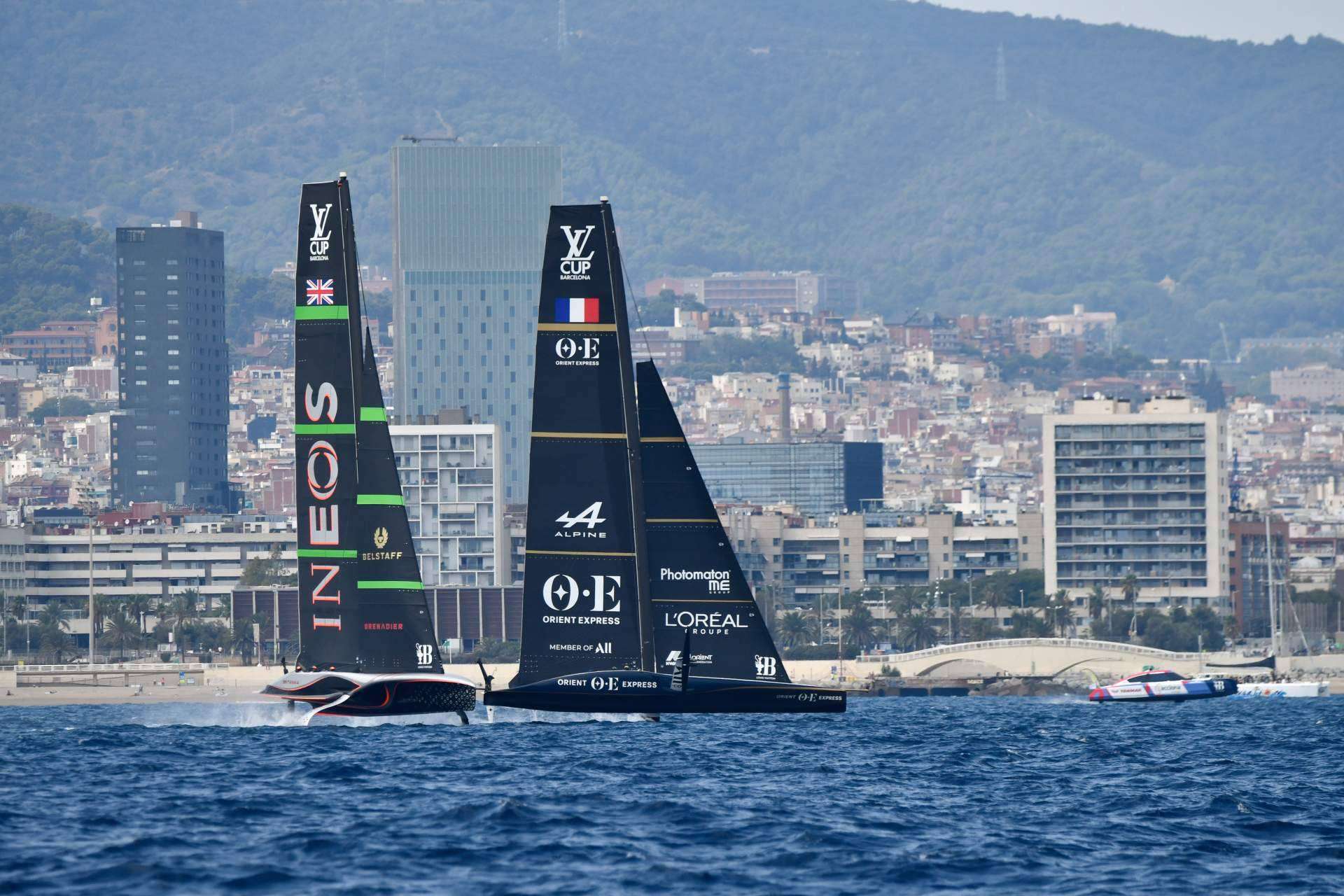 Sondevela destaca con el alquiler de catamaranes de lujo para disfrutar las finales de la Copa América Barcelona 2024