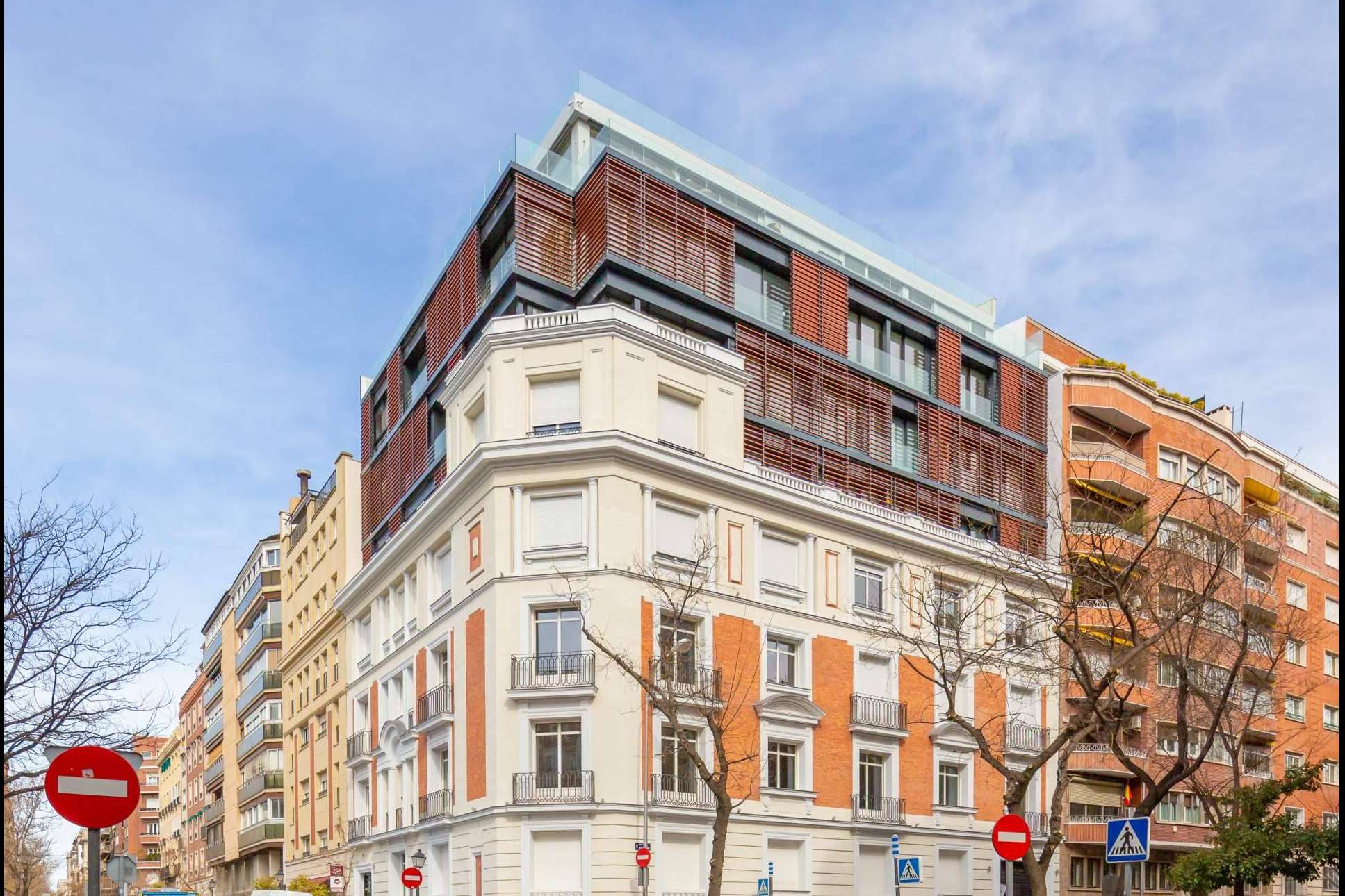 Impar Grupo presenta la innovadora exposición 'Re_habilitación dentro del tejido urbano' con la colaboración de Simon
