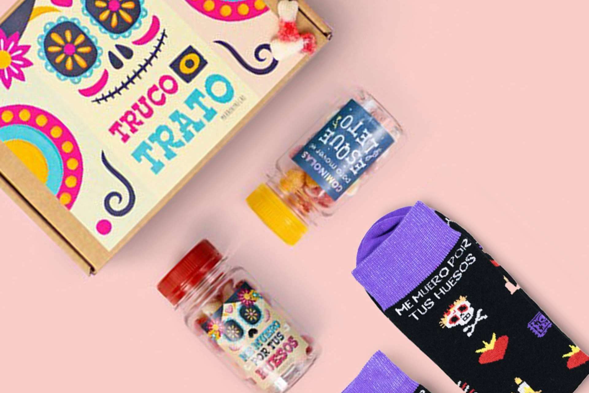 Accesorios, gominolas y chuches para Halloween, en Marronynegro