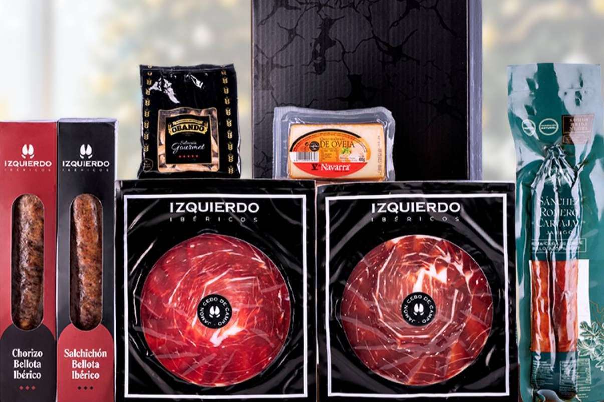 Cestalia lanza sus cestas de Navidad 2024, una opción personalizada para empresas