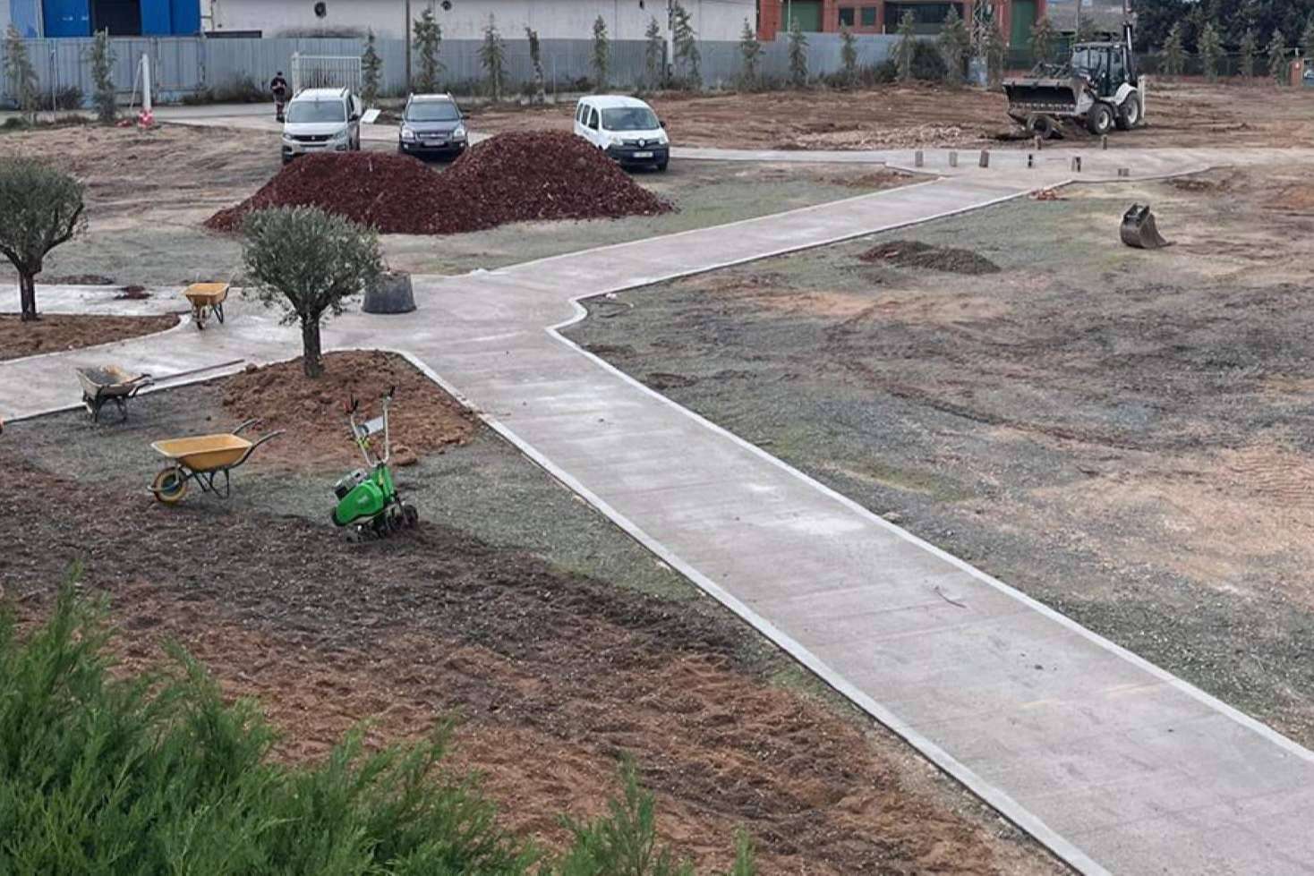 Master Battery transforma su área corporativa y avanza en la creación de su parque verde