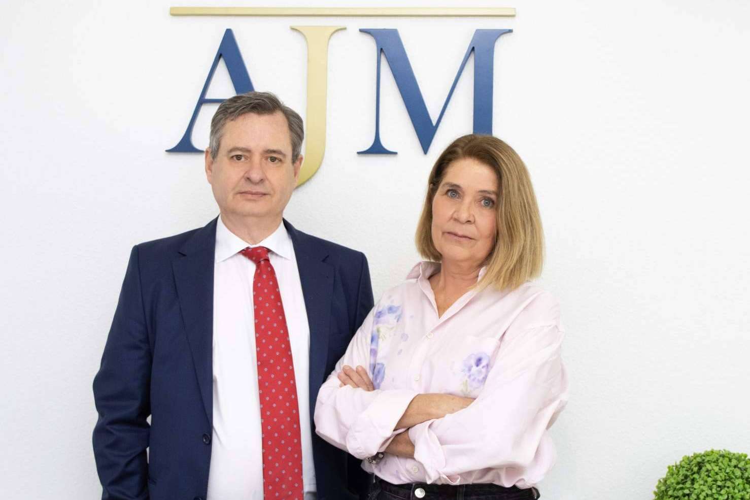 AJM Abogados lanza un nuevo departamento especializado en derecho mercantil