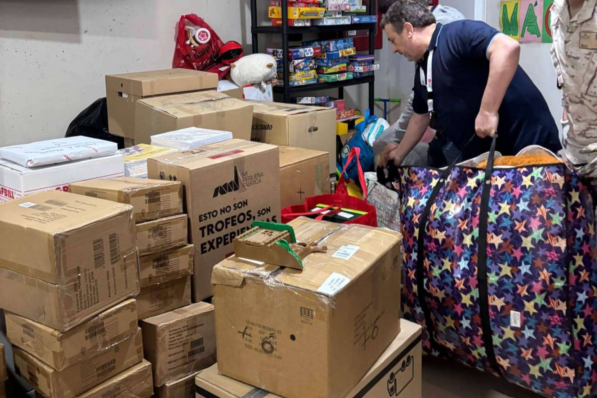 Bafre Inmobiliaria entrega juguetes en Catarroja como parte de su iniciativa solidaria
