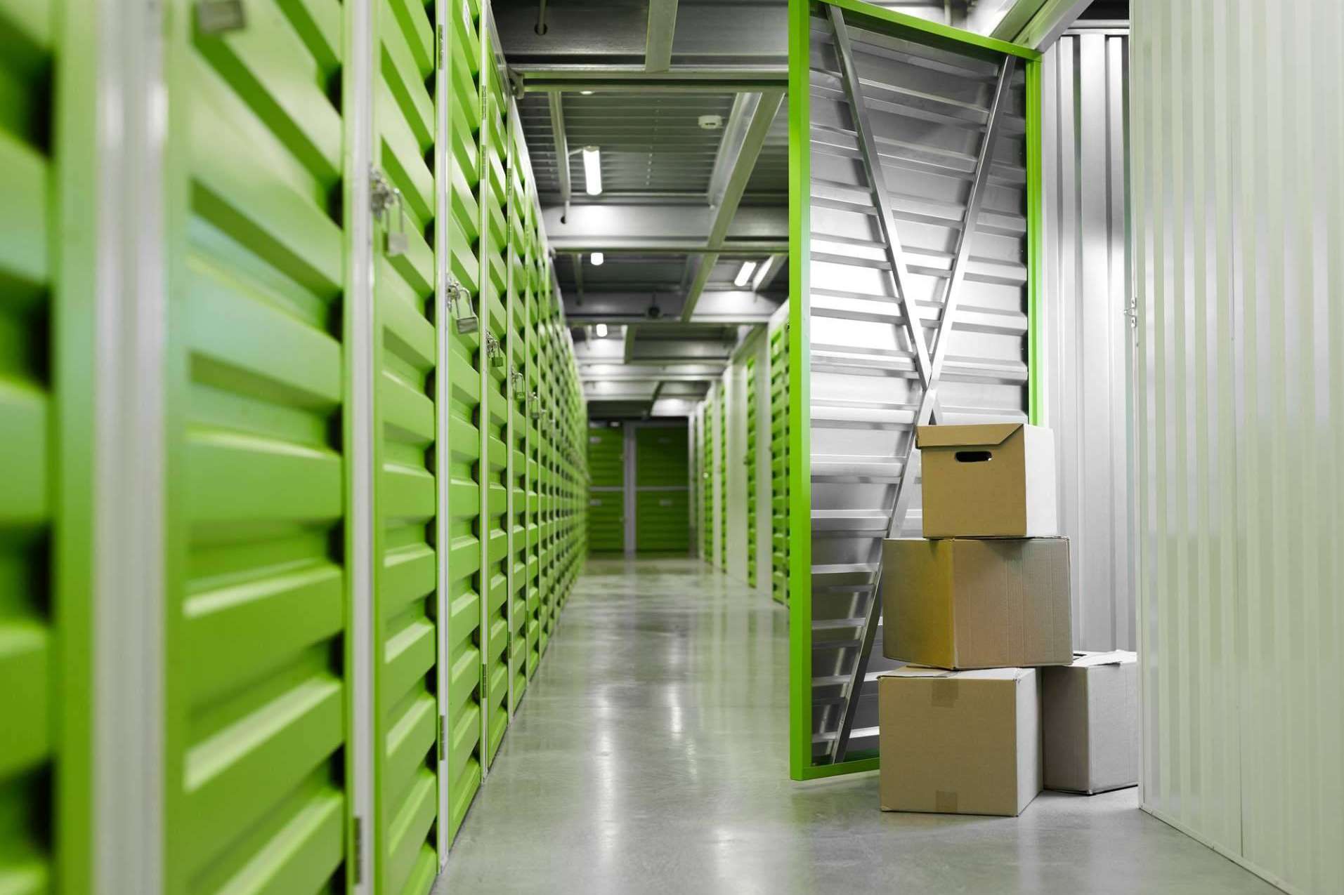 Los usos profesionales de los trasteros de alquiler; una solución eficiente para empresas y autónomos