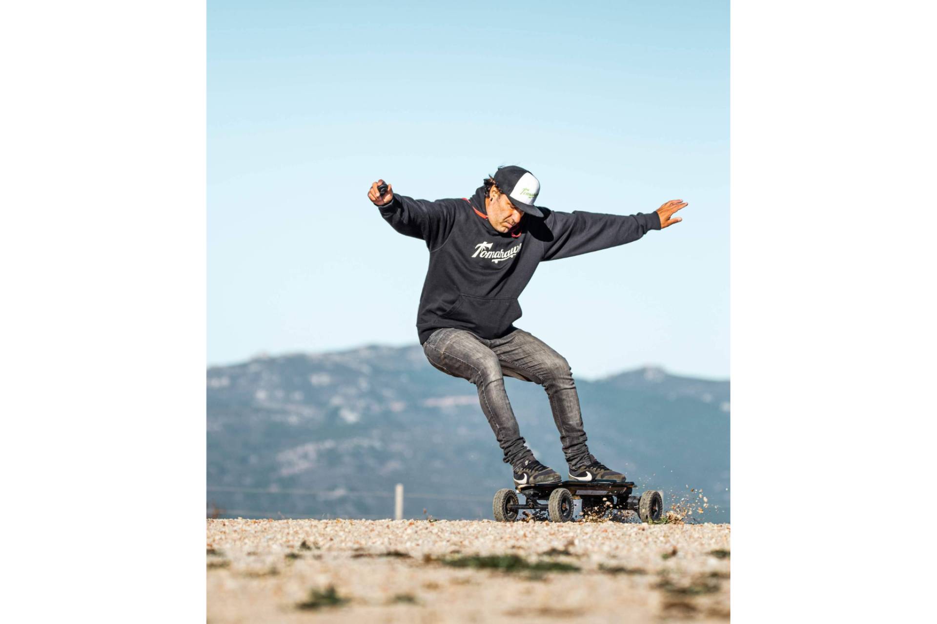 Tomahawk Skateboards lanza su nueva gama de skateboards eléctricos de última generación