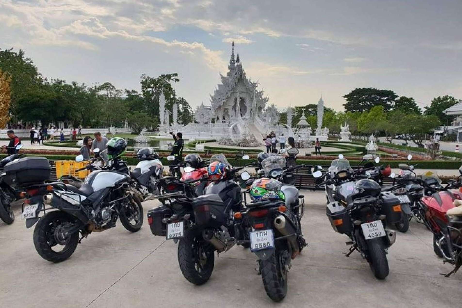 Recorrer las carreteras de Tailandia en moto, con Motorbeach Viajes
