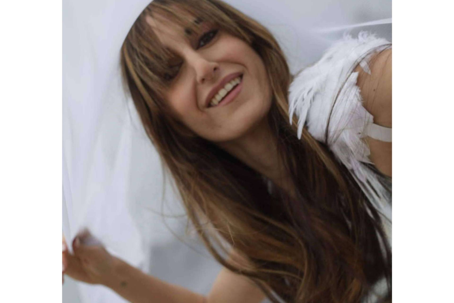 'Yo, manifestadora', el libro de Valerïa Sayas que profundiza en el arte de la manifestación consciente