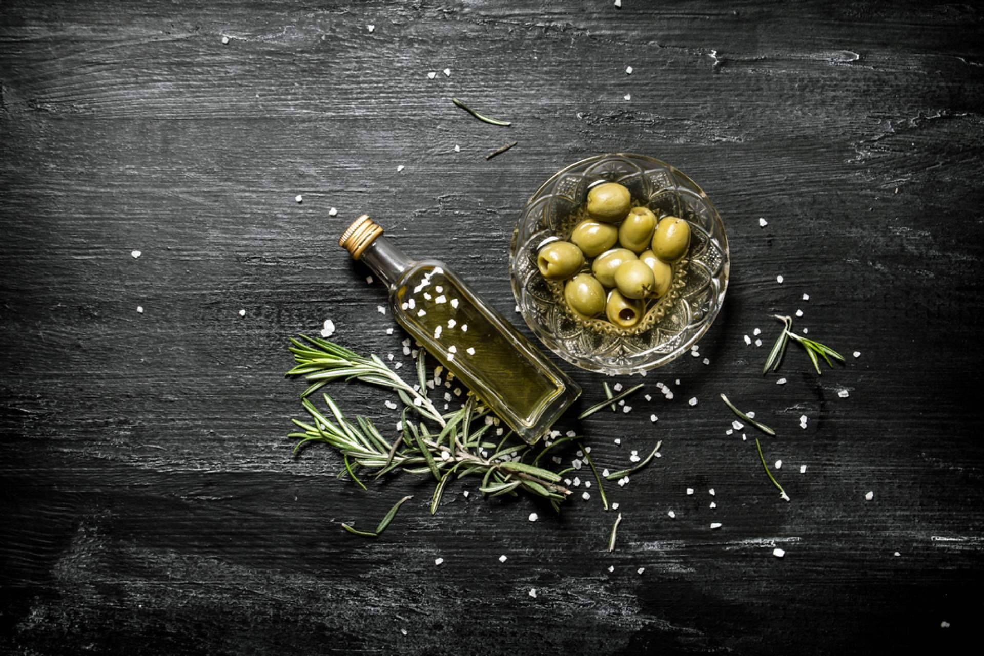 Ventajas del aceite de oliva virgen extra ecológico frente al convencional