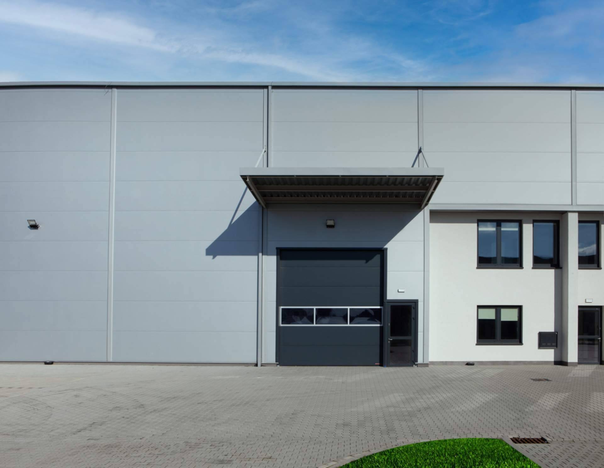 Ibernave guía el proceso para comprar nave industrial en Madrid con criterios técnicos y claros