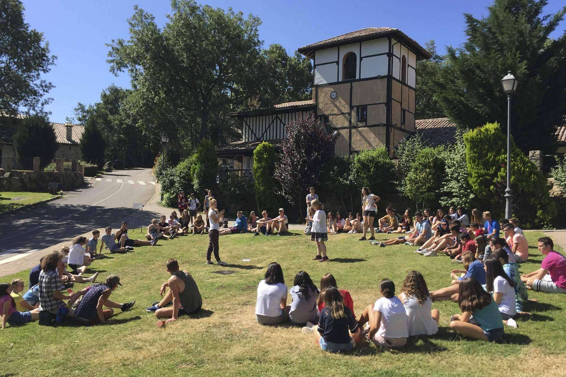 Un verano en inglés con angloparlantes nativos de su edad… sin salir de España