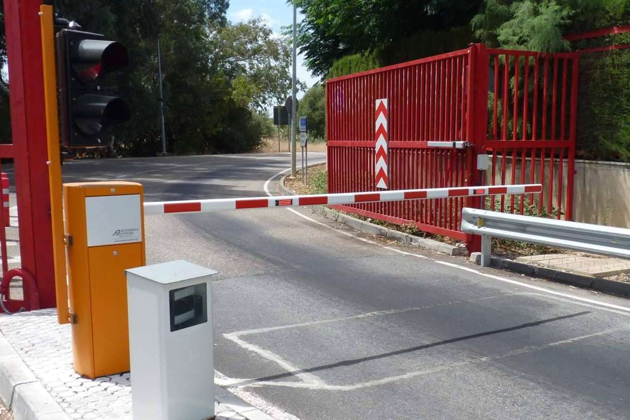 IEST desarrolla tecnología avanzada para optimizar los sistemas de control de accesos vehículos