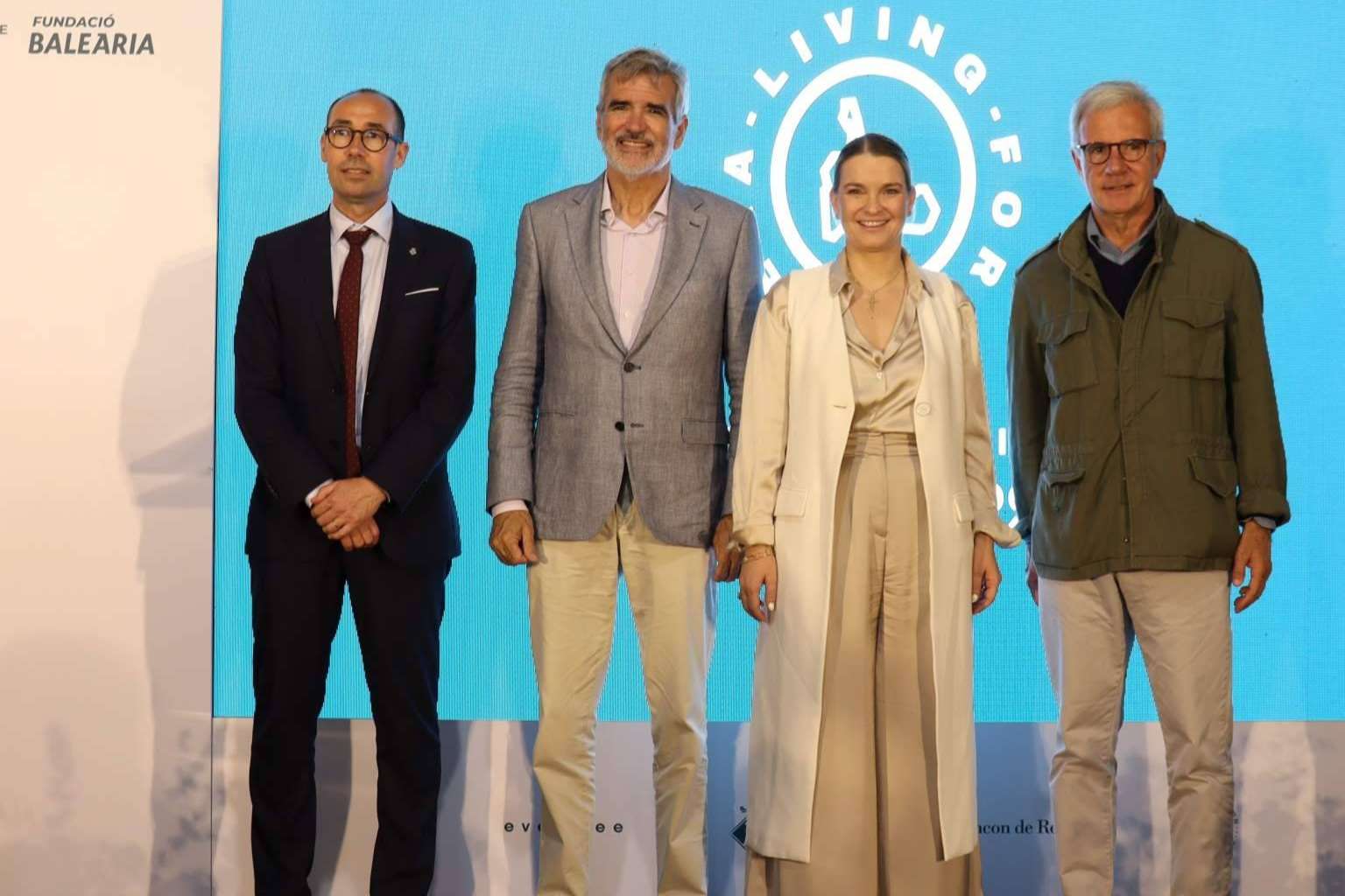 Baleària y Nature & People Foundation presentan un proyecto para reducir la temperatura en Formentera en al menos 1⁰C y hasta en 3⁰C en zonas residenciales