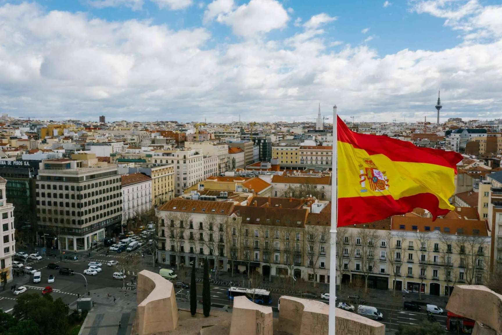 Legalcity analiza el nuevo reglamento de extranjería