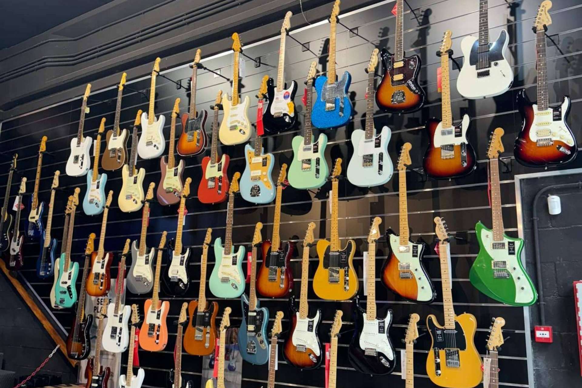 Unas de las mejores marcas de guitarras están en Musicopolix