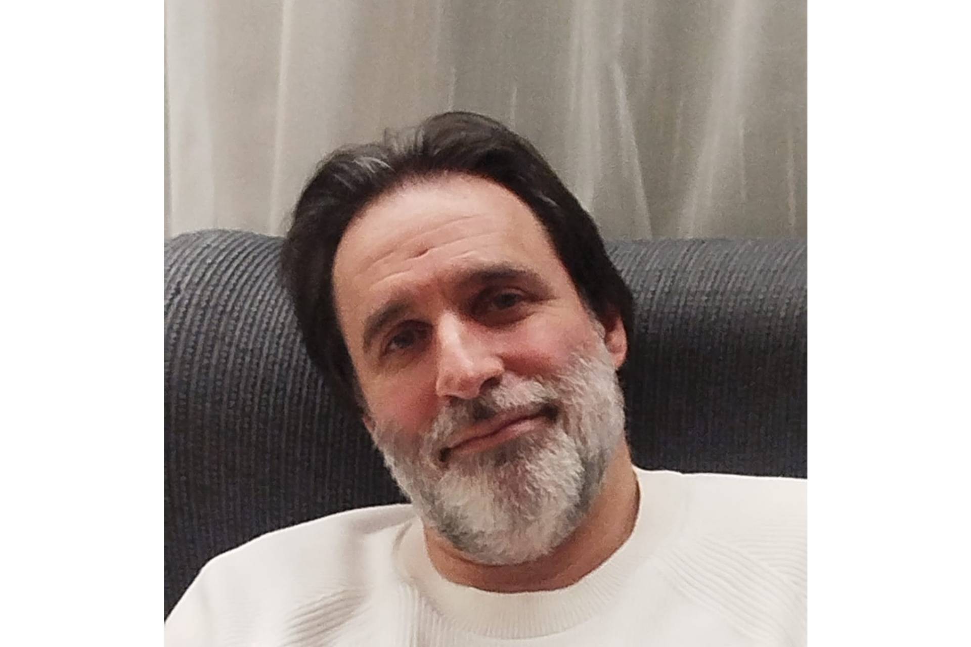 Luis Miguel Mourareu publica su propia experiencia de superación en su libro; ´Mi gran viaje por la tartamudez´.