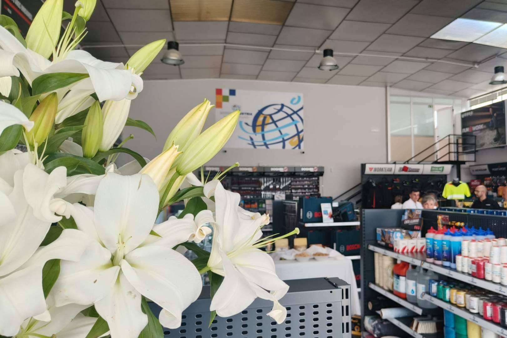 Mundo Industria inaugura tienda física en León para profesionales del sector industrial