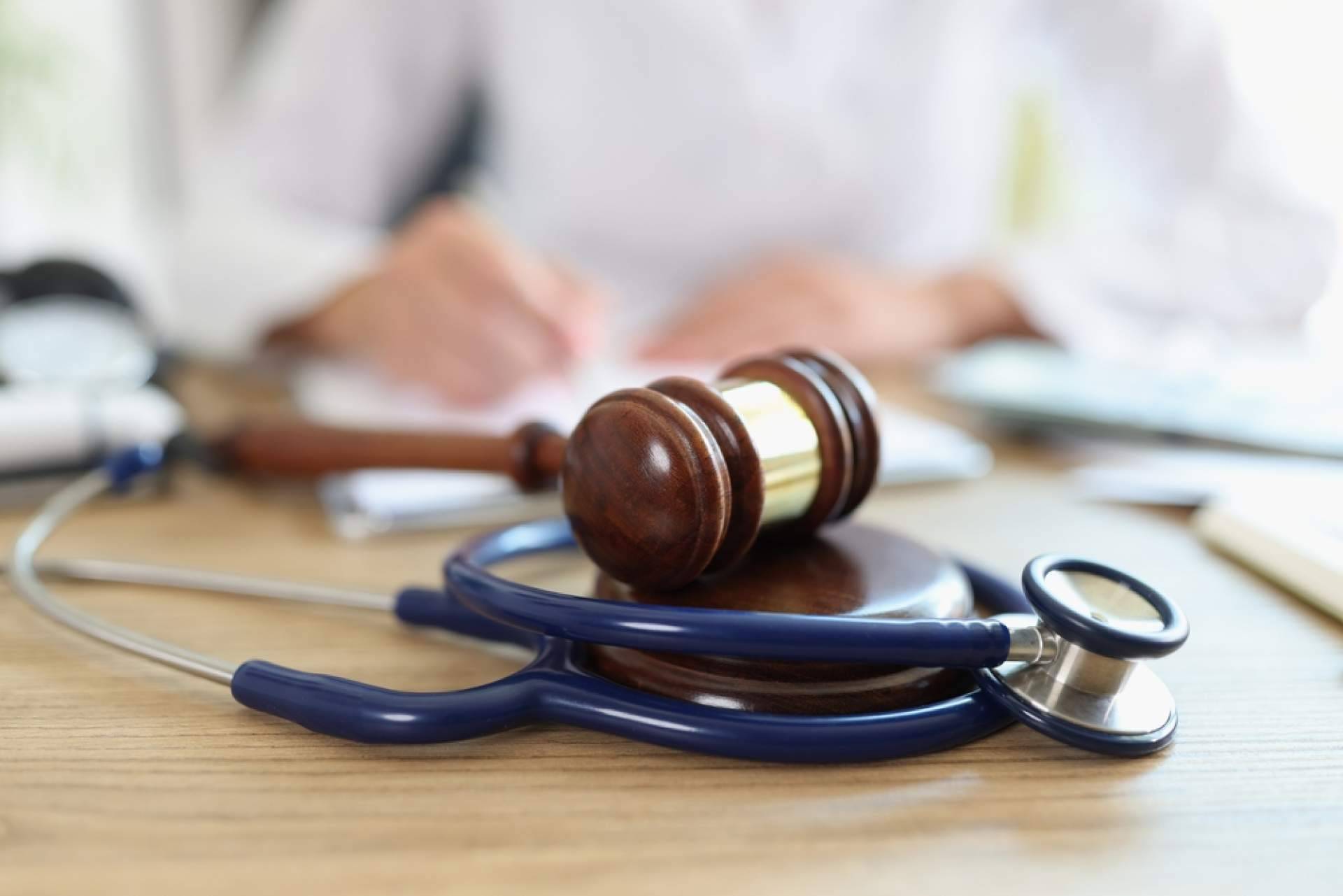 Rafael Martín Bueno, el despacho legal que actúa exclusivamente en casos de negligencias médicas en partos