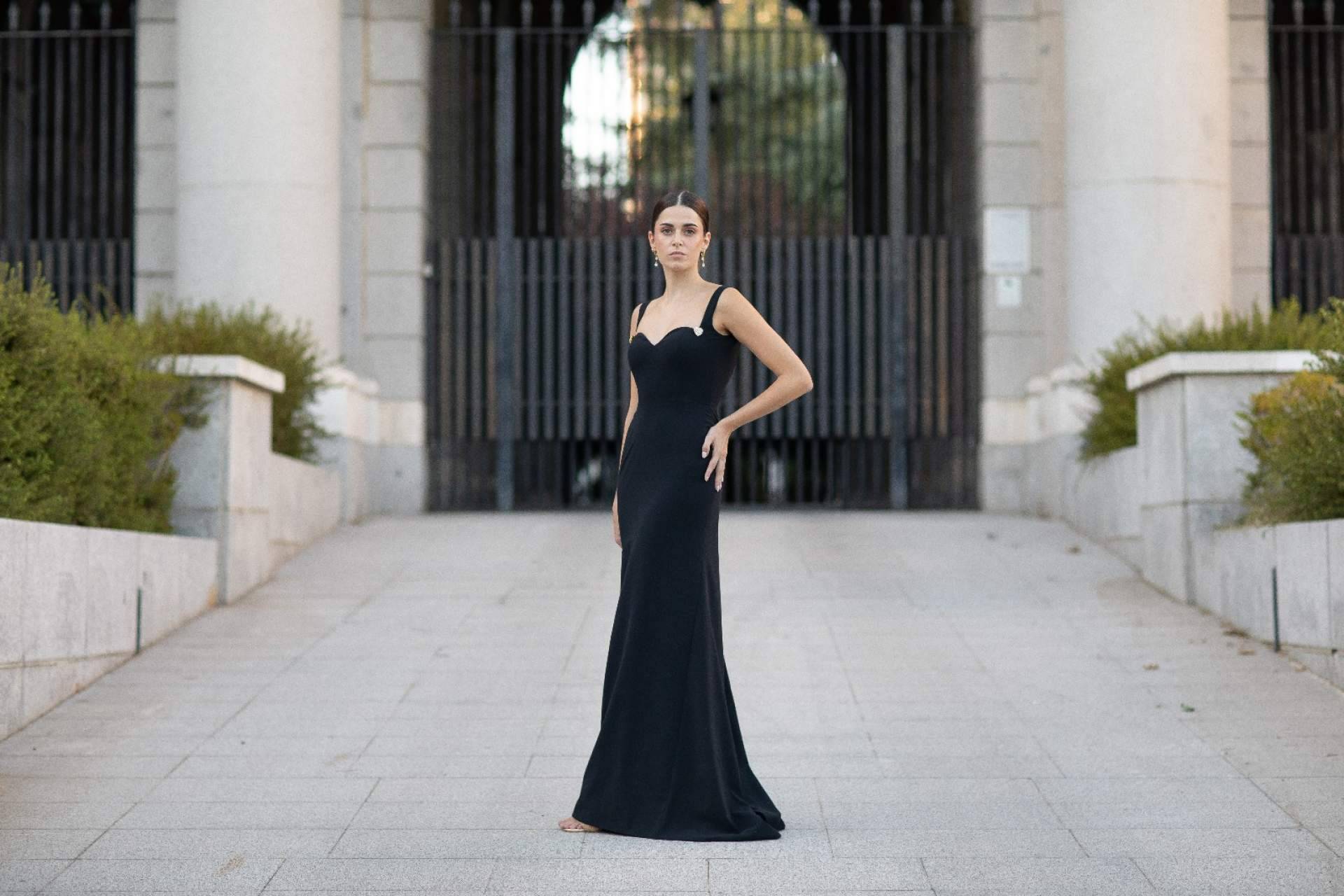 Artesanía, elegancia y moda nupcial; el universo creativo de Luz Marina Cruz