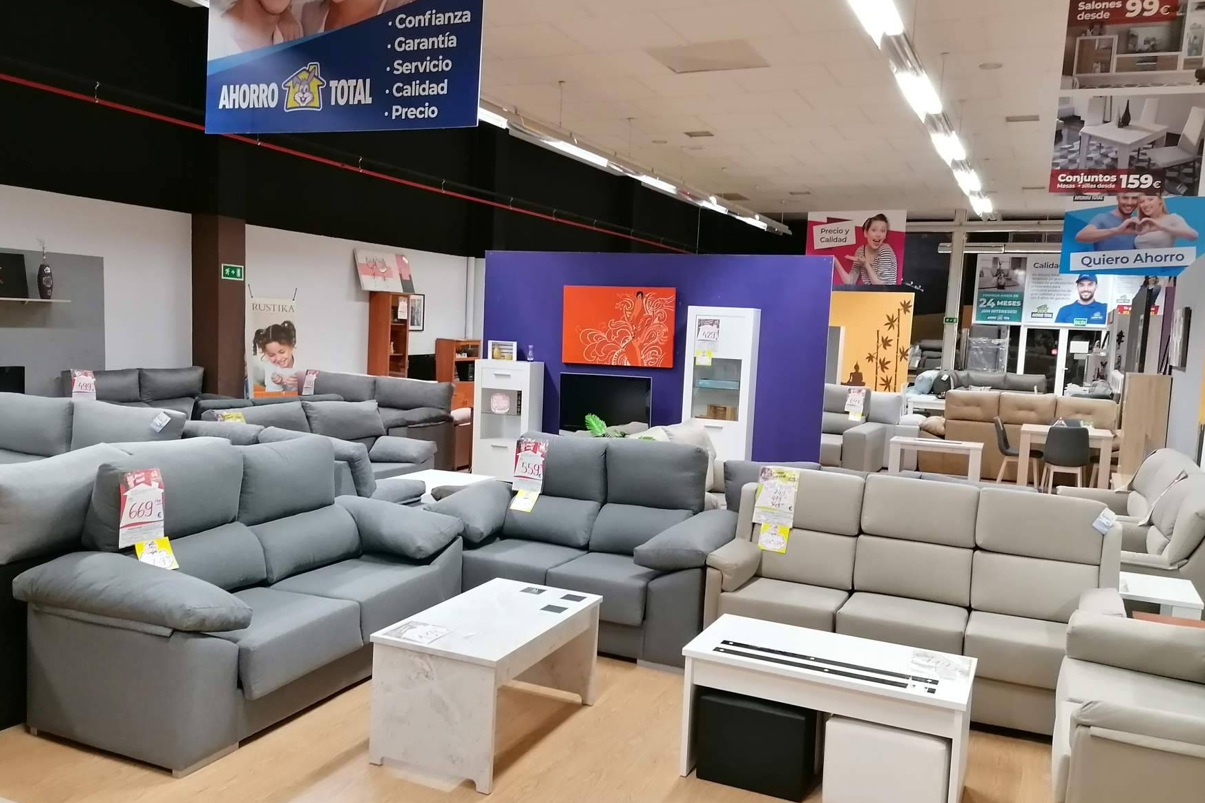 Ahorro Total, compra online y tiendas físicas en España para quienes buscan muebles baratos sin esperar al Black Friday