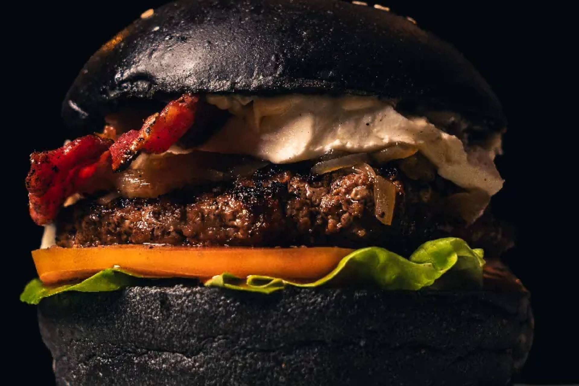 Palomulata Burguer sirve hamburguesas artesanales con ingredientes seleccionados en Unicentro Cali