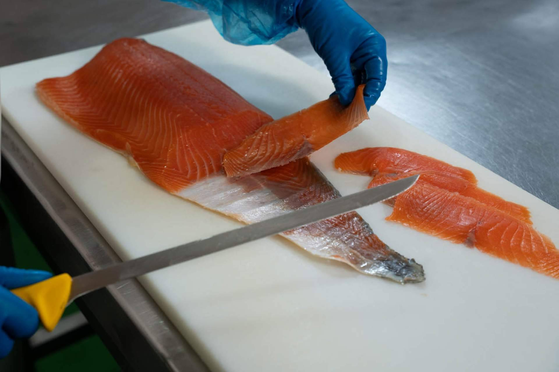 Comprar salmón ahumado online con la garantía de tradición y calidad de Anfele Ahumados