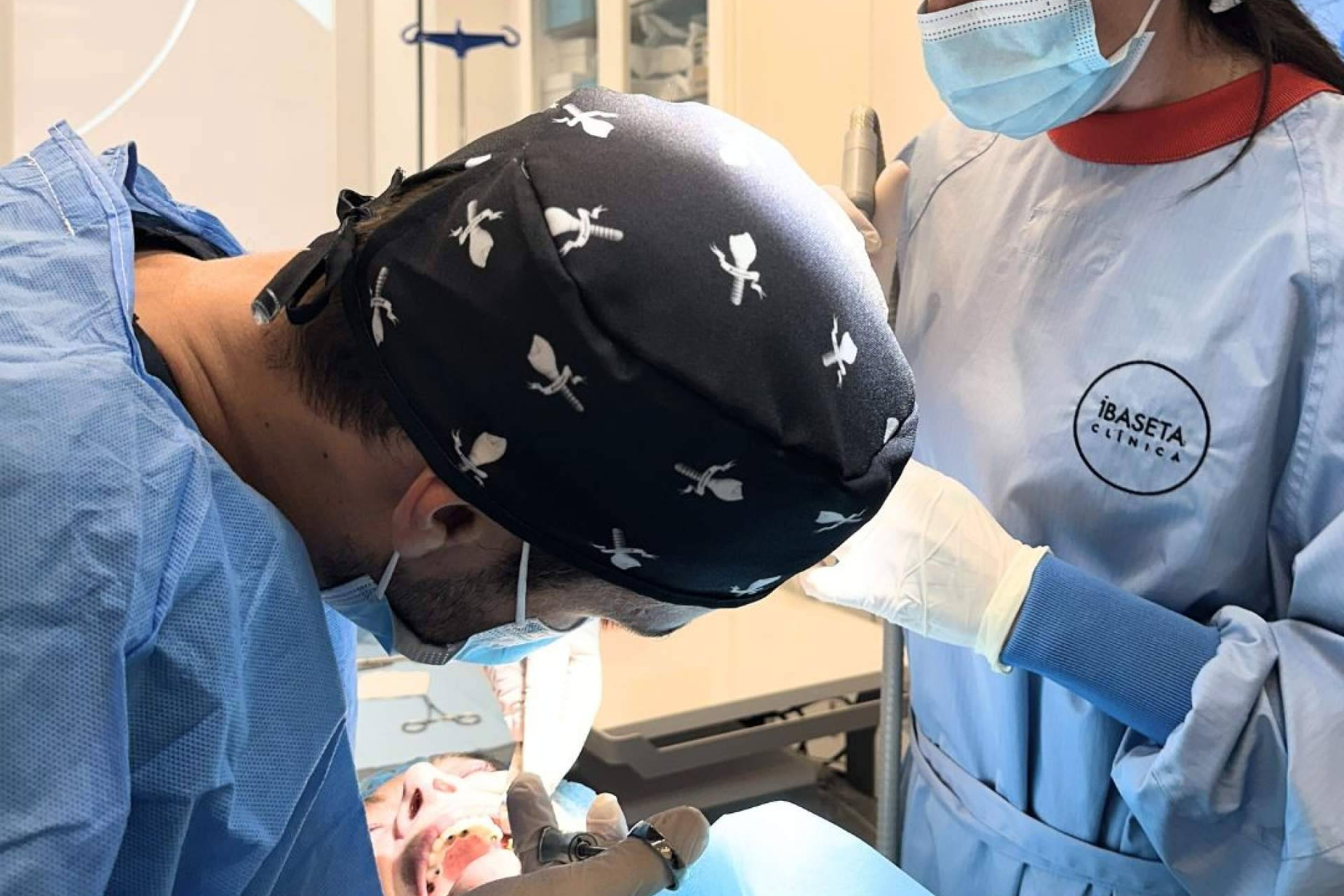 ¿Han dicho que una sonrisa no tiene solución? Clínica Ibaseta demuestra lo contrario
