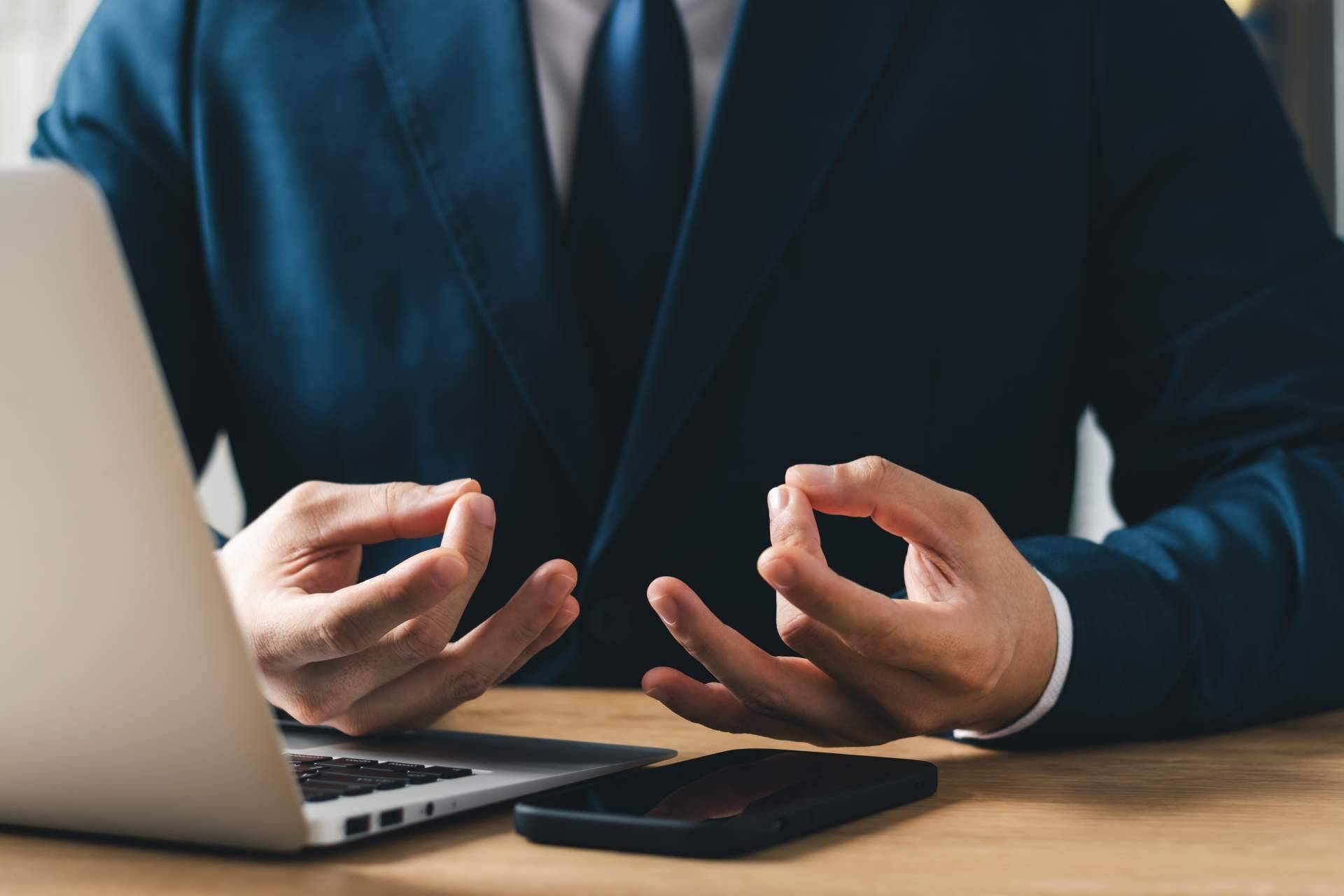 Más allá del brindis de Navidad; Por qué las empresas necesitan una estrategia anual de conexión