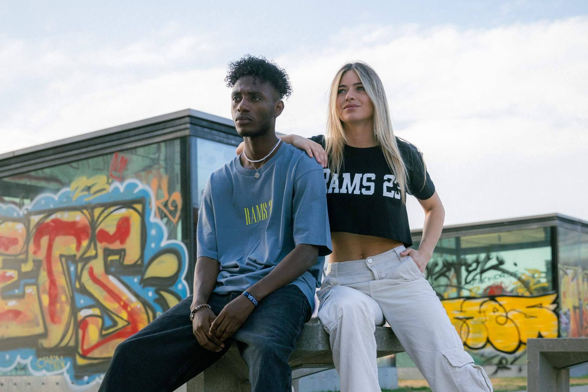 RAMS 23 amplía su propuesta textil con prendas de ropa casual universitaria para hombre, mujer y niño