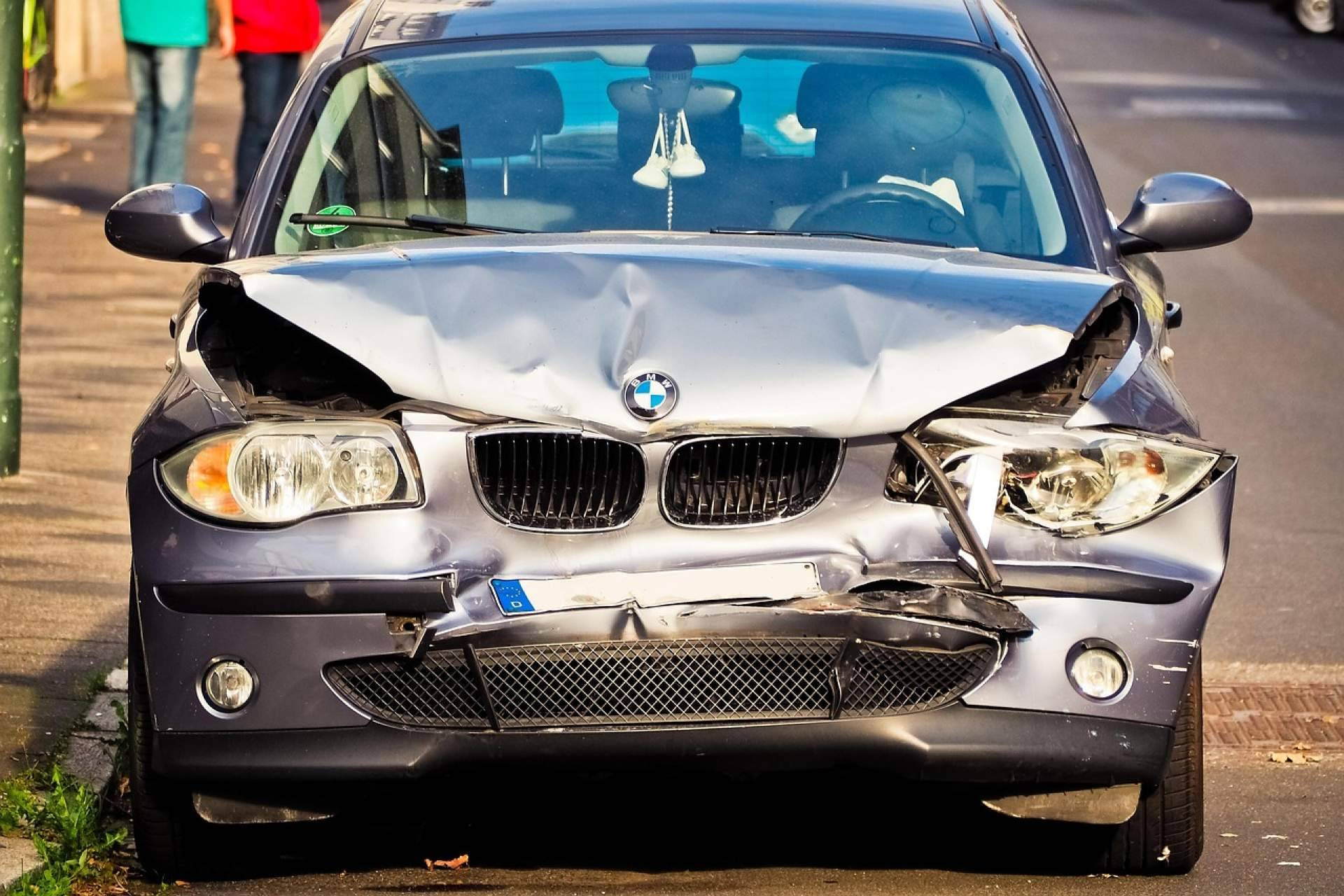 Santa María Baeza Abogados impulsa la defensa del conductor alicantino en accidentes de tráfico