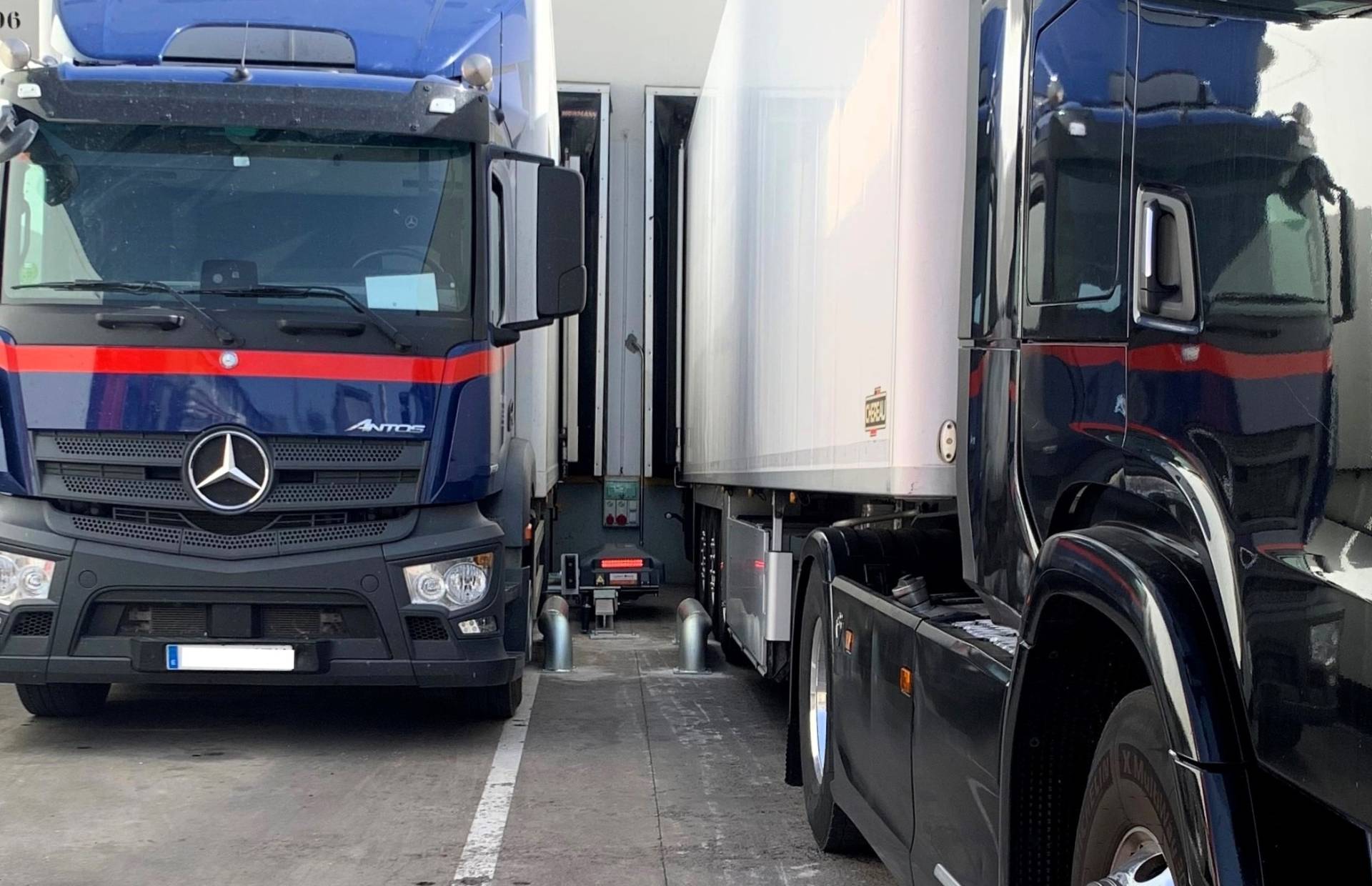 Cómo los sistemas de retención de camiones están redefiniendo la seguridad en la logística actual