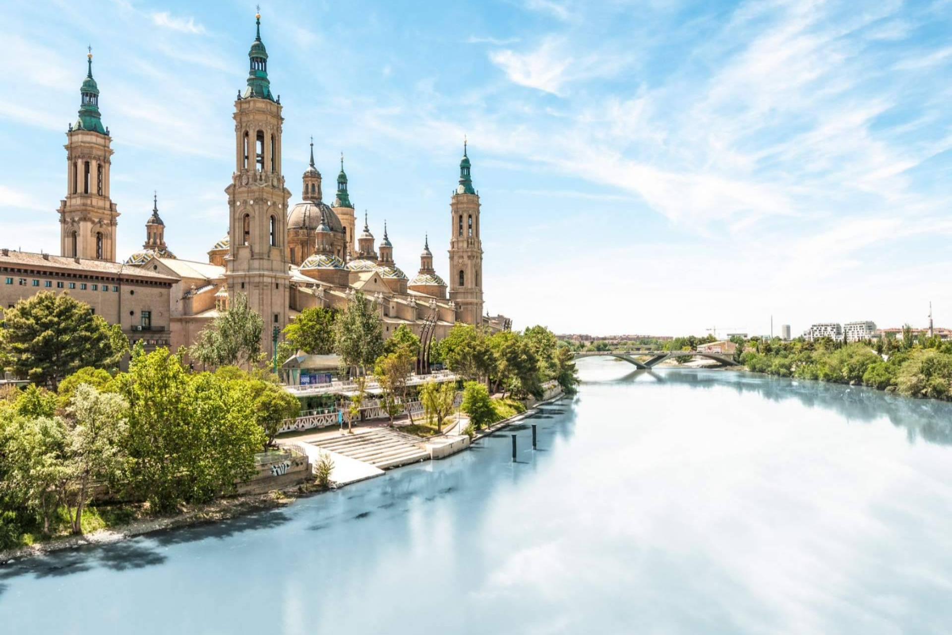 Rentabilidad sin sobresaltos en Zaragoza; claves del modelo corporativo para propietarios