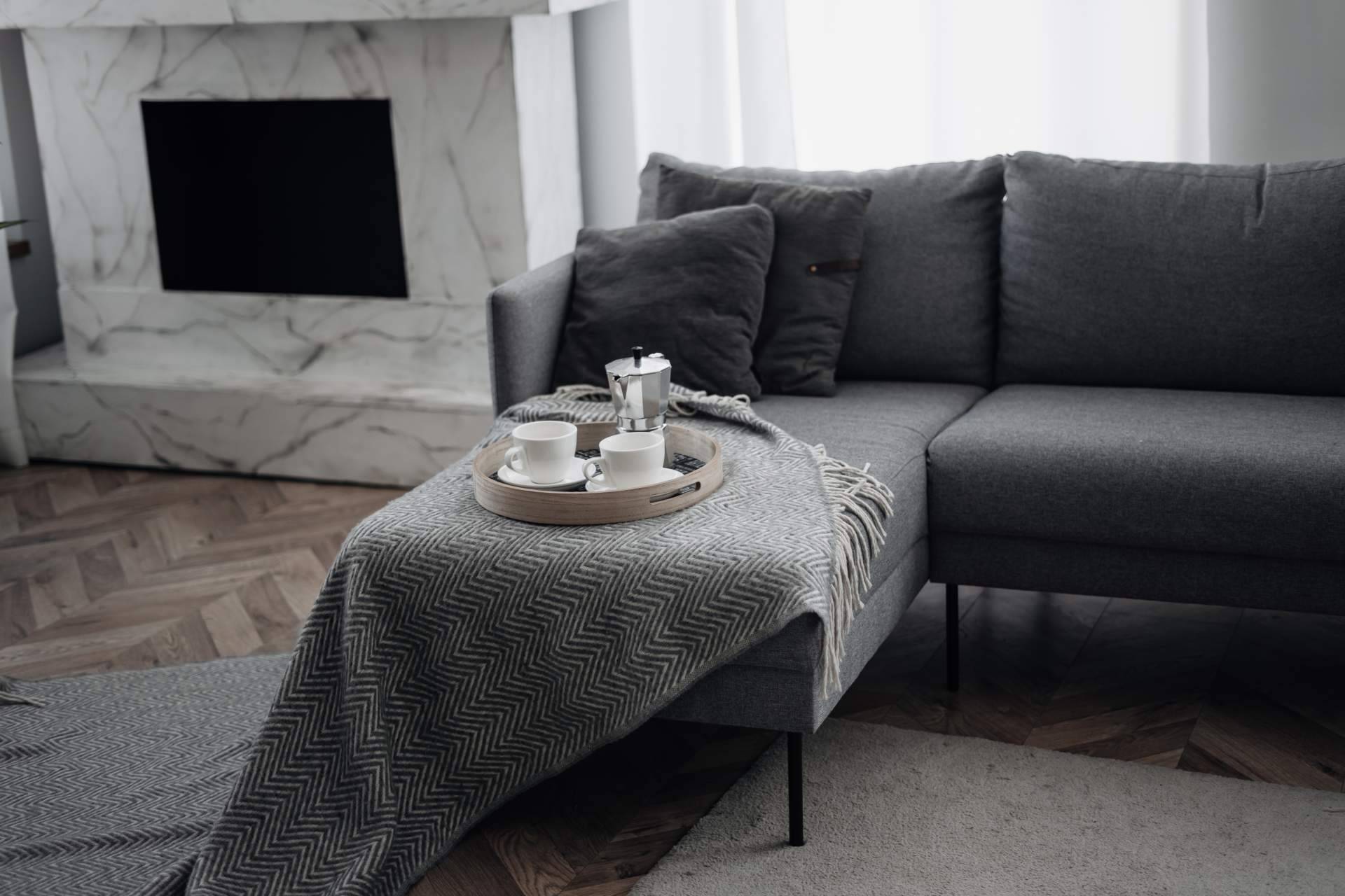 Cómo elegir el sofá perfecto para un salón según su tamaño, distribución y estilo decorativo
