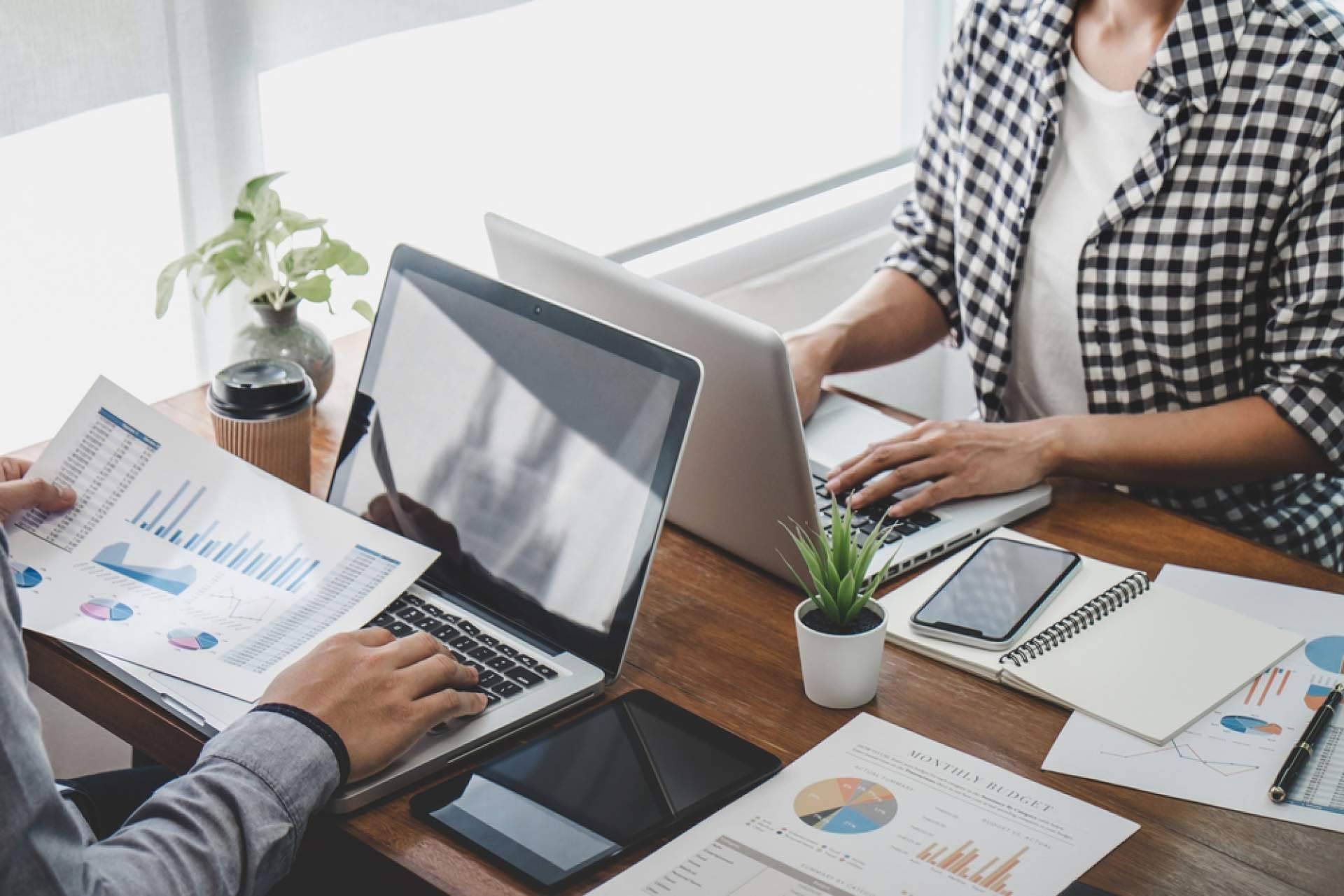 Nebulia irrumpe en el mercado como la agencia SEO y SEM de referencia para pequeñas empresas en España