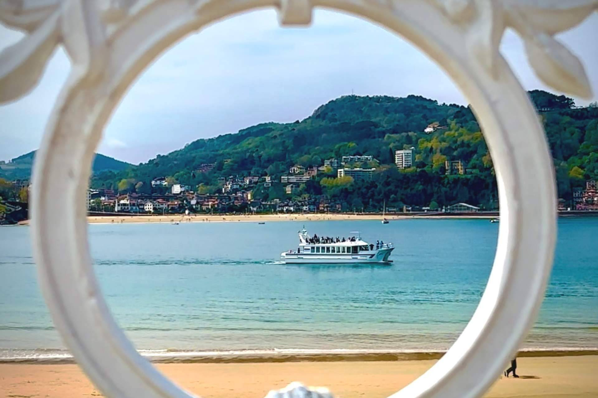 Navegación y turismo; el futuro de San Sebastián sin emisiones ni ruidos