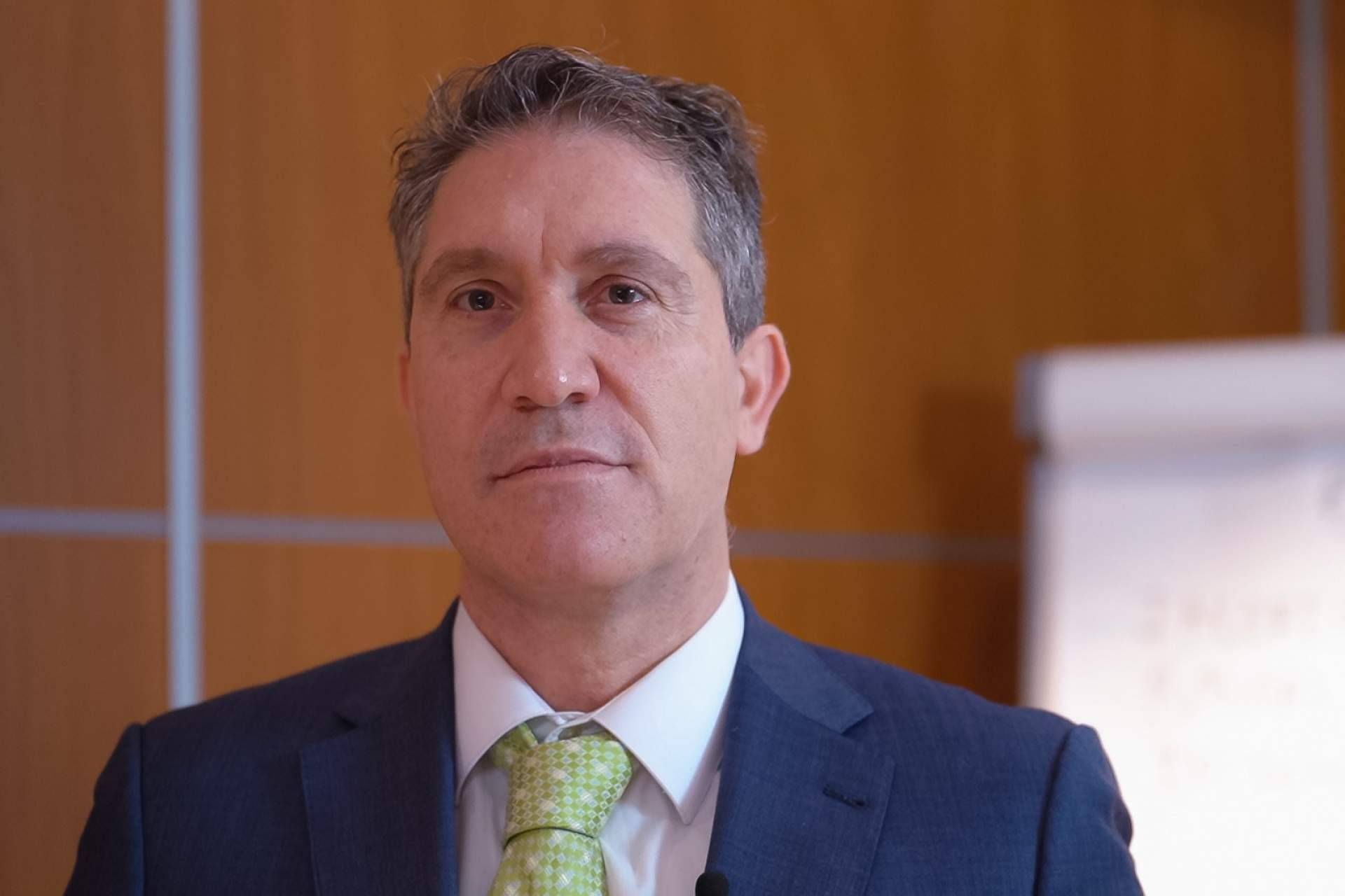 Soluciones directivas de impacto inmediato con el modelo temporal de AMG Interim Managers