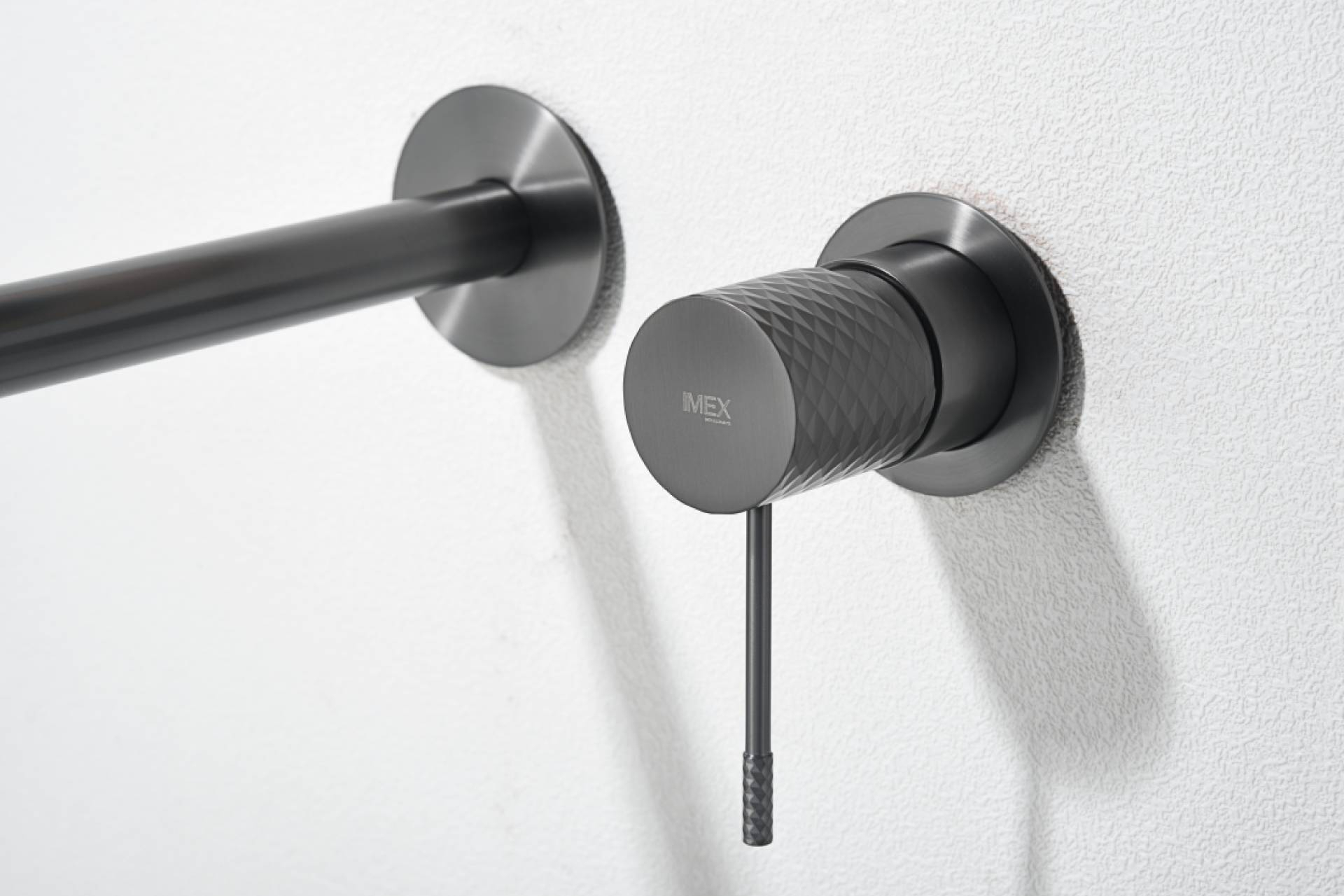 IMEX redefine la eficiencia en el baño con apertura en frío en su Serie GÉNOVA de diseño empotrado