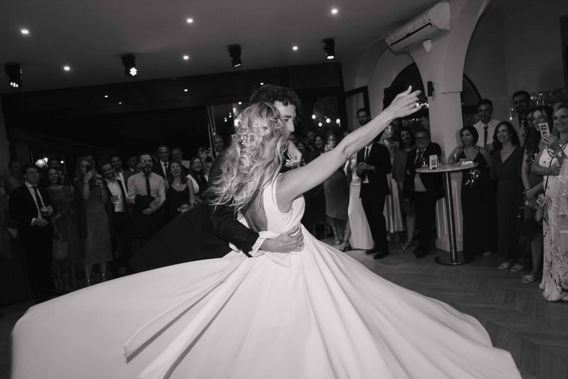 Diseño nupcial a medida; el vestido de Mónica