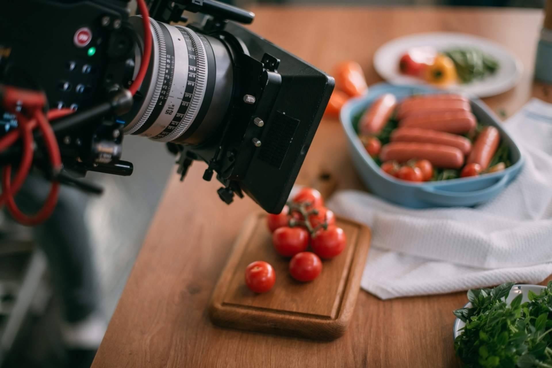 MAEA Studios ofrece servicios audiovisuales profesionales con sello creativo y tecnológico