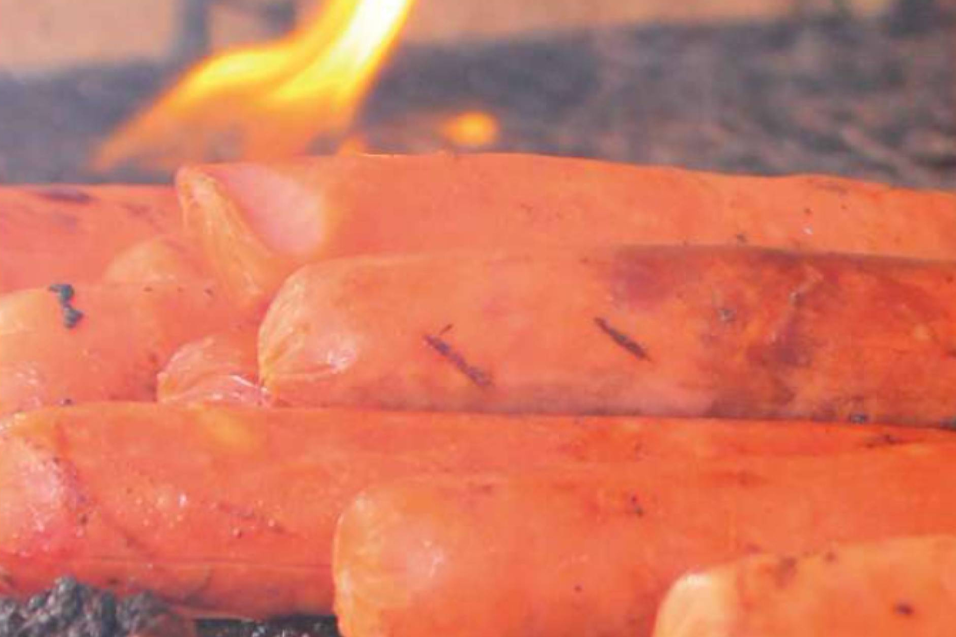 Dcarnilsa refuerza la disponibilidad de salchicha ranchera en España para retail y horeca