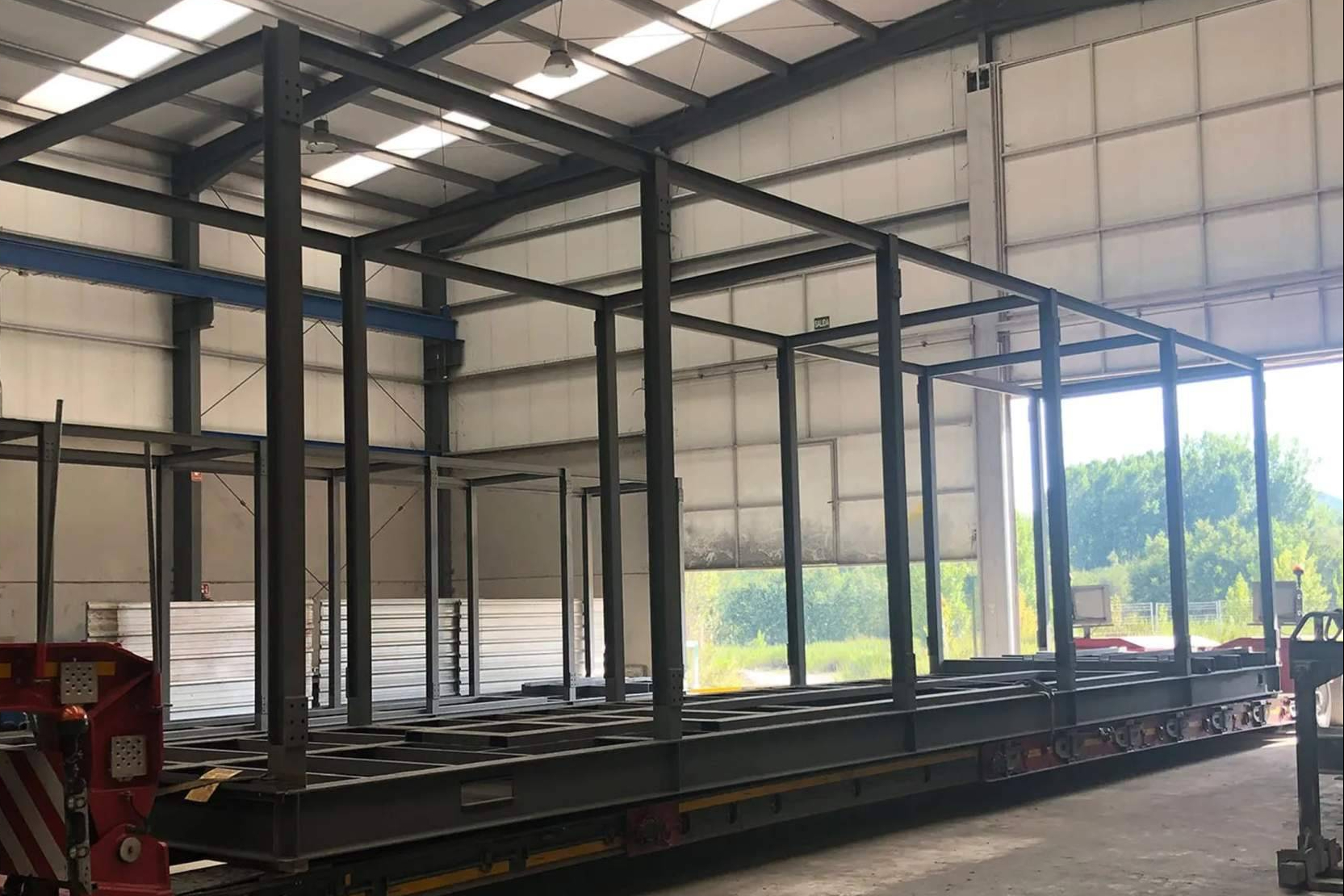 La eficiencia en construcción modular se apoya en estructuras metálicas a medida de Instalaciones RPM
