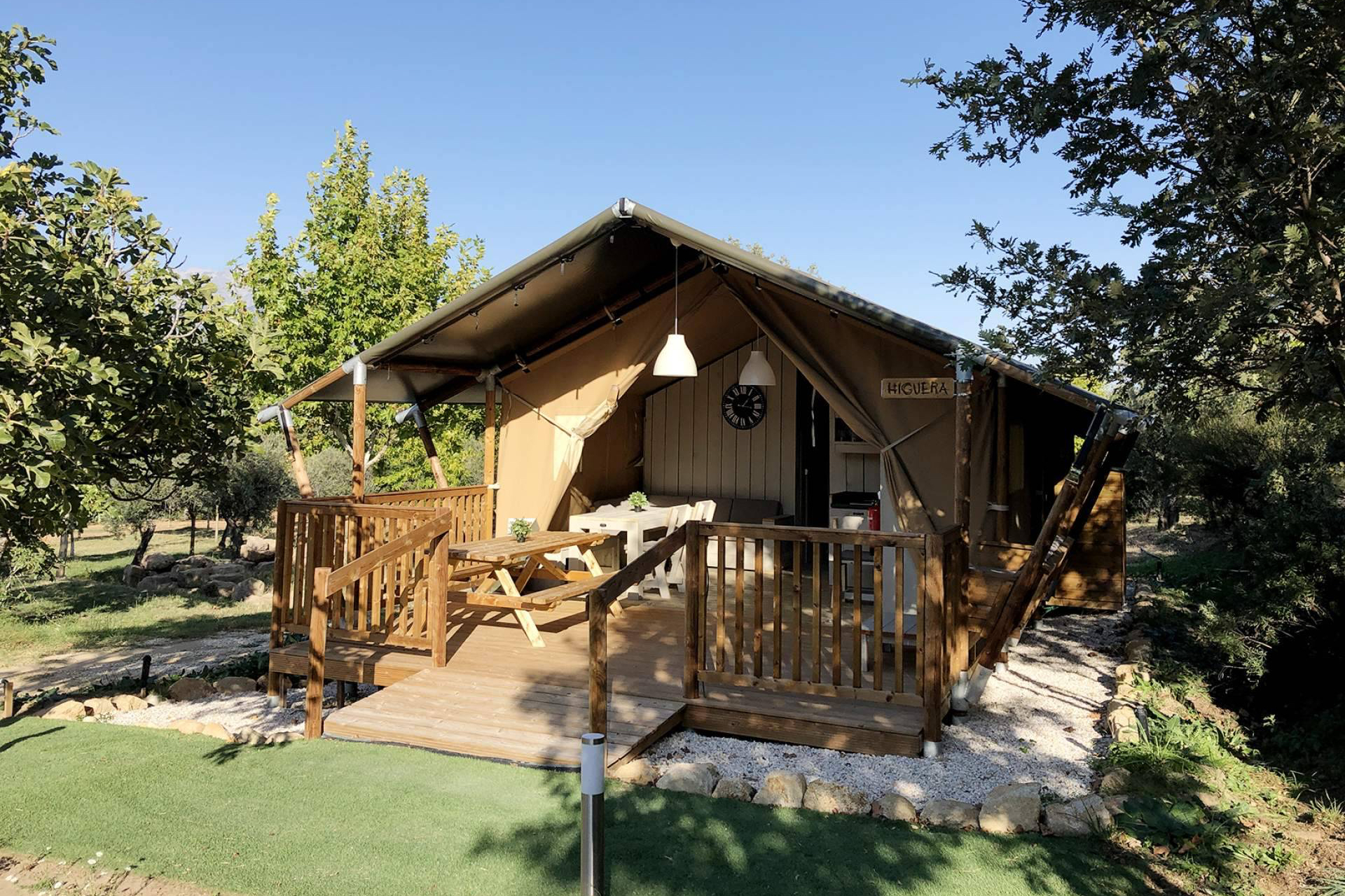 Una escapada a un glamping para disfrutar de la naturaleza con confort