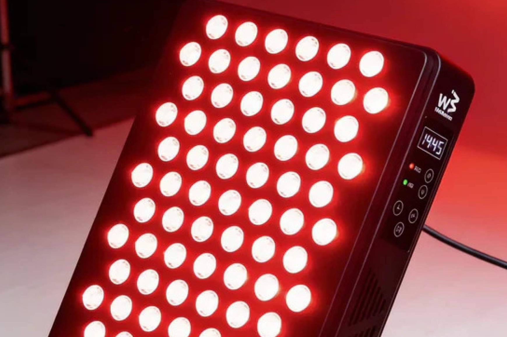 La luz roja gana espacio en las rutinas de bienestar. Wellbeinn acerca esta tecnología al uso diario